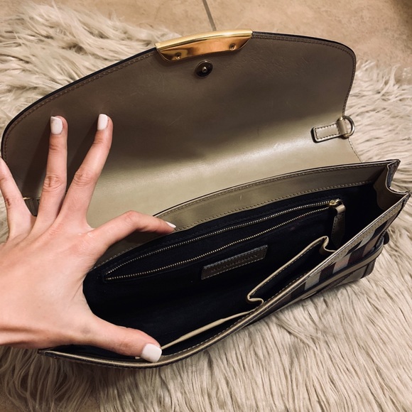 Buberry clutch - Picture 3 of 6